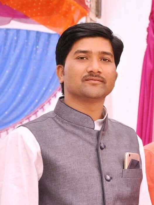 दिनेश रमेश अहिरे 